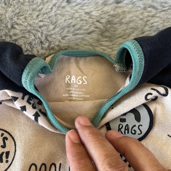 Rags to Raches Romper Sz 2T Short Bodysuit - Picture 4 of 4